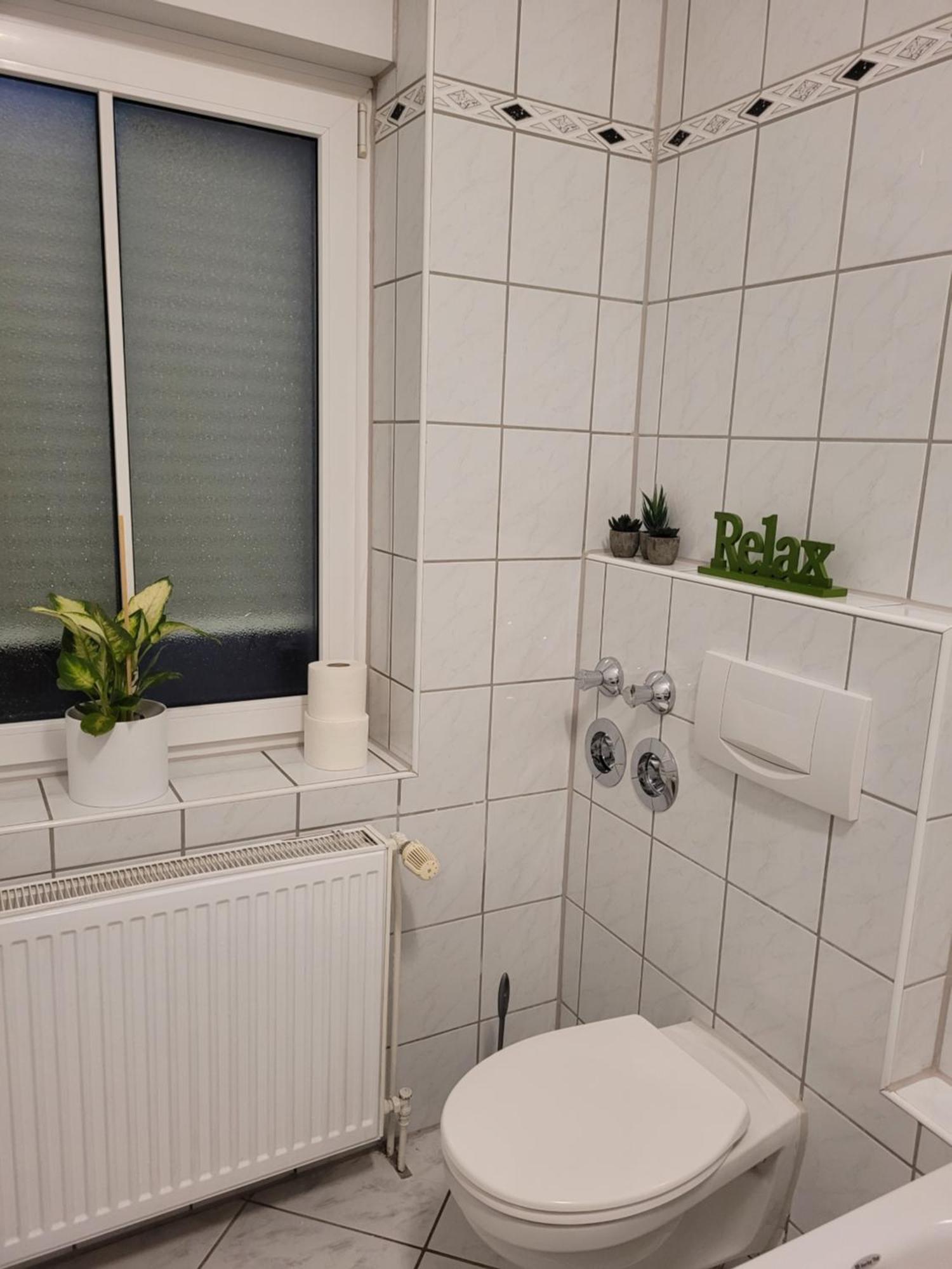 Wohnung In Oberhausen: Zentral & Ruhig, Eigener Eingang Oberhausen  Exteriör bild